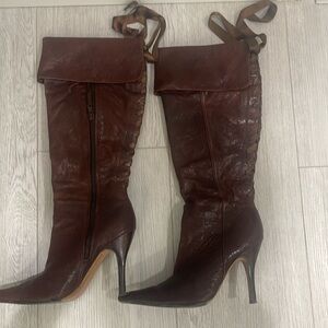 Size 6 stylish boots